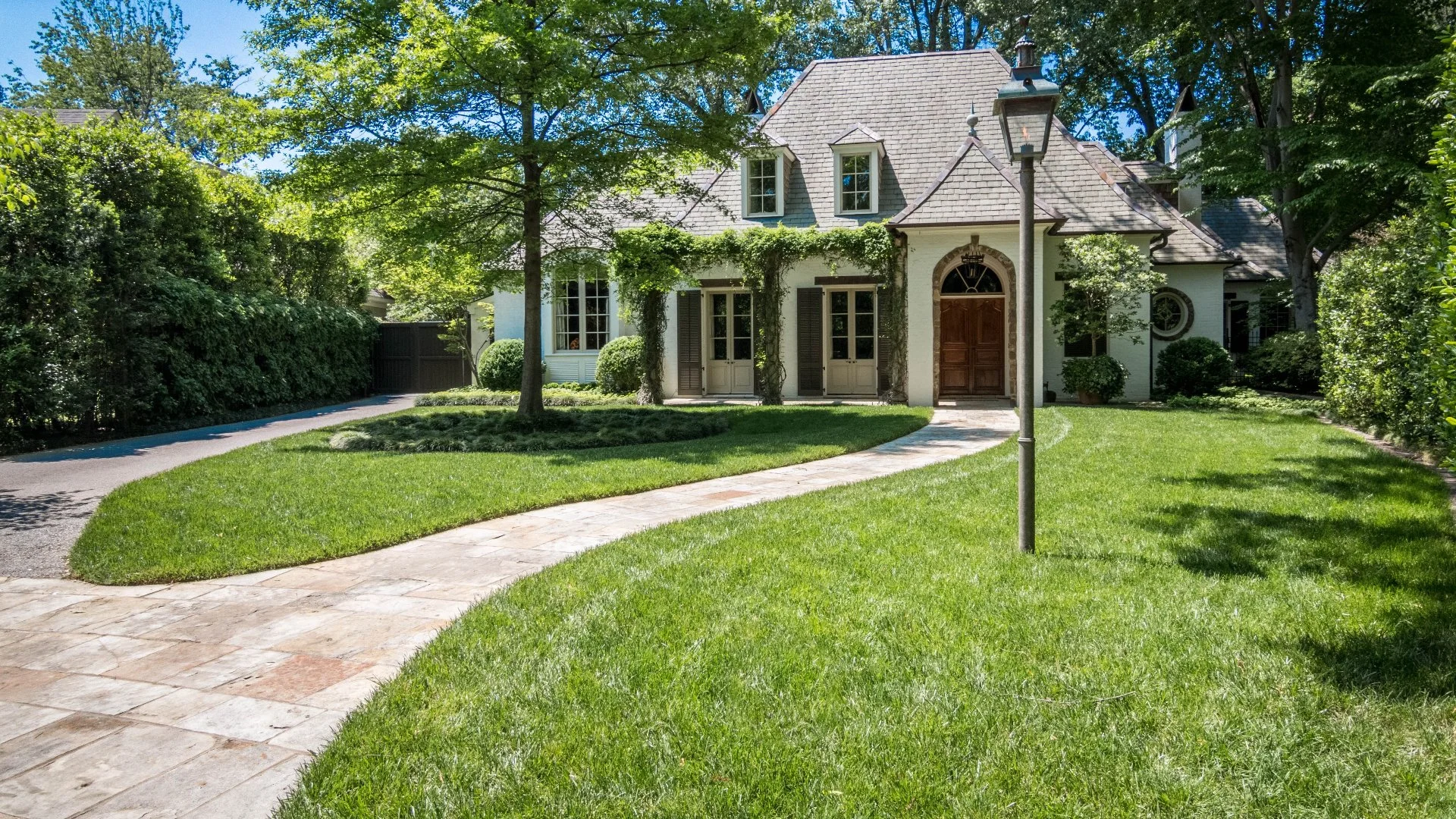 How Long Does It Take to See Results From Lawn Fertilization?