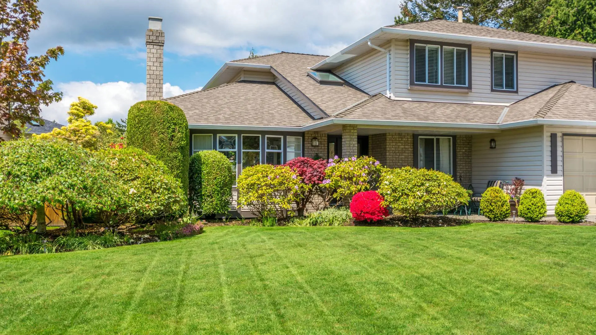 Lawn Care Services That Can Transform Your Bartlett Property